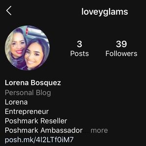SHOUT OUT to one of my favorite Poshers!